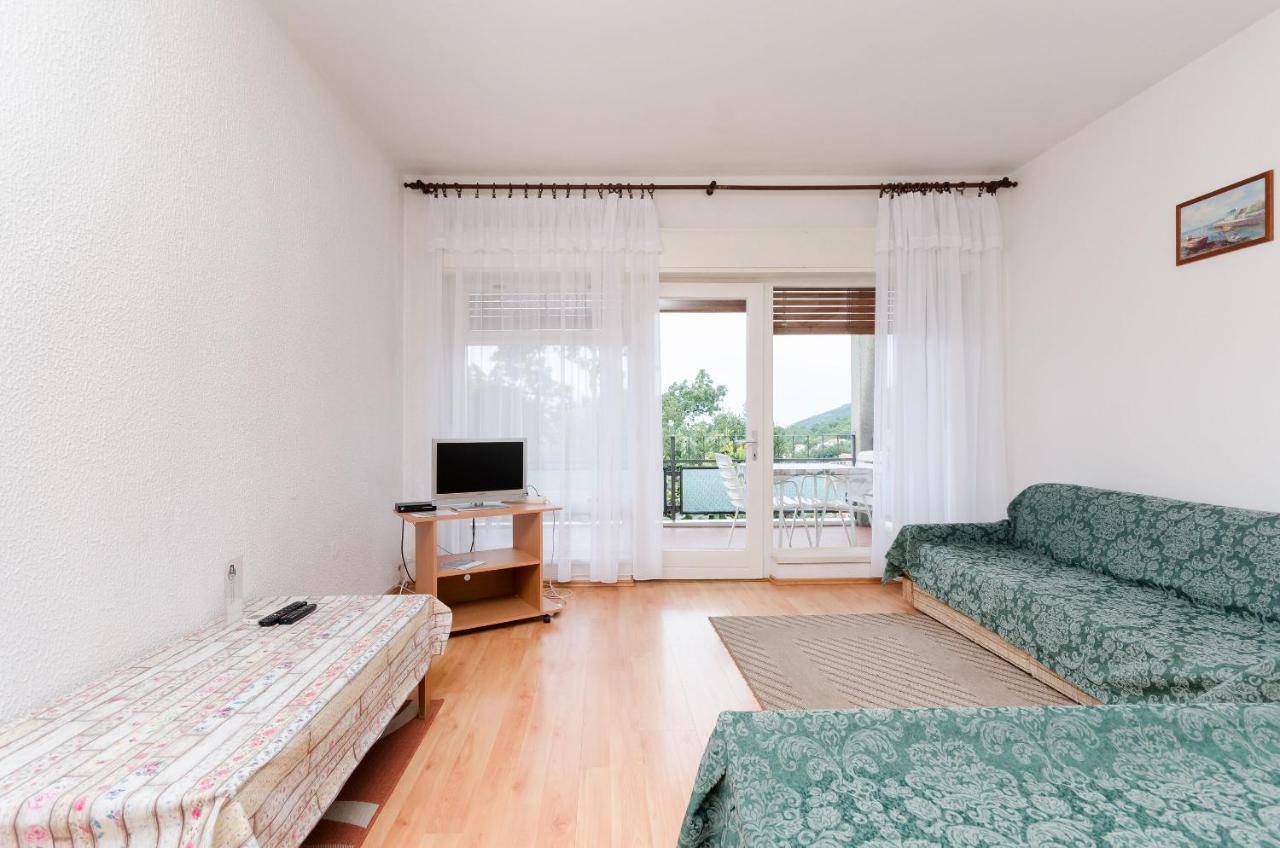 Apartments Mladen Jelica Ичичи Экстерьер фото