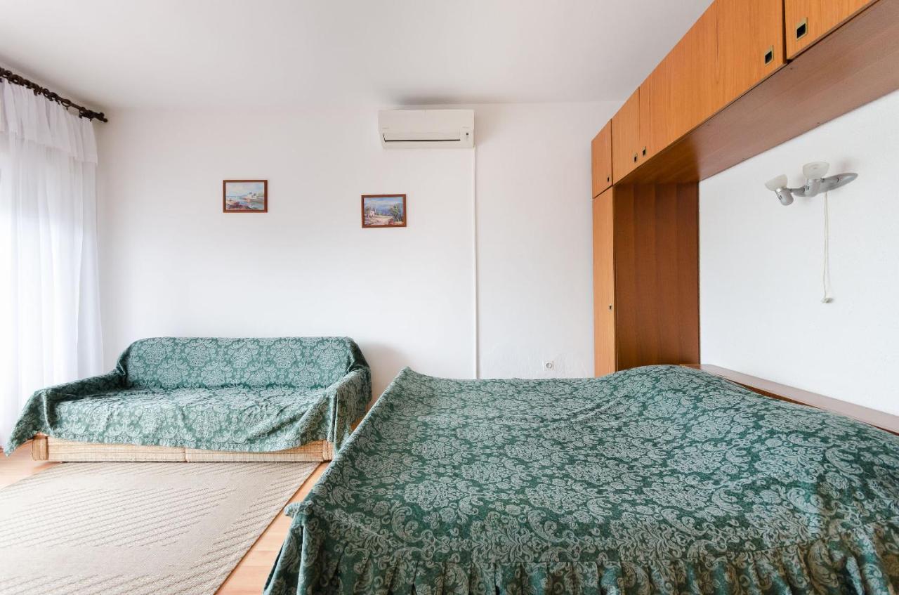 Apartments Mladen Jelica Ичичи Экстерьер фото